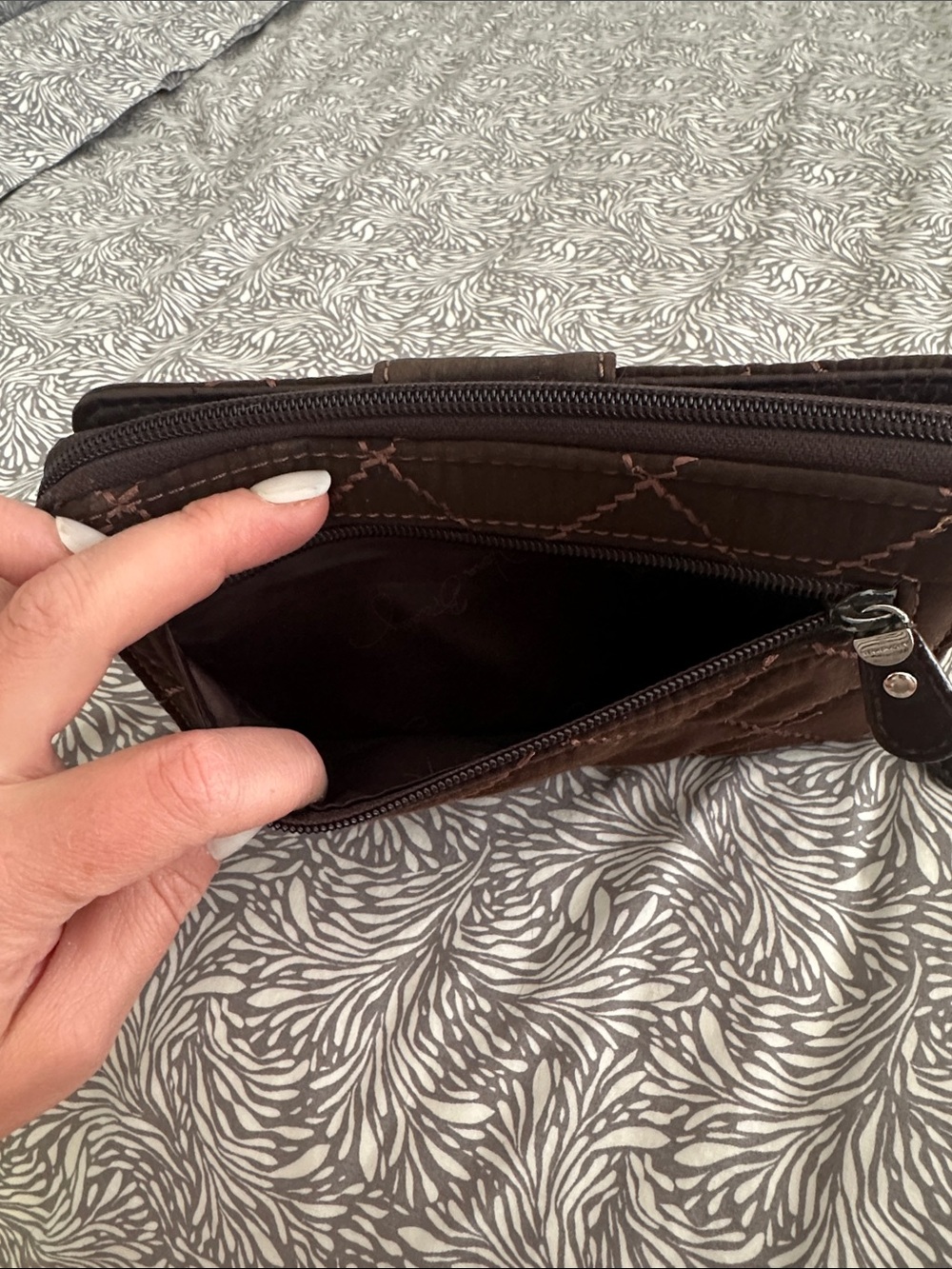 Vera Bradley Quilted Brown Zip Wallet - Picture 3 of 5